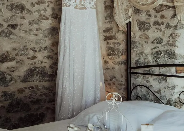 Peratsi Stone Naxos City