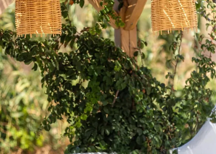 Peratsi Stone Villa *