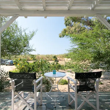 Peratsi Stone ヴィラ *