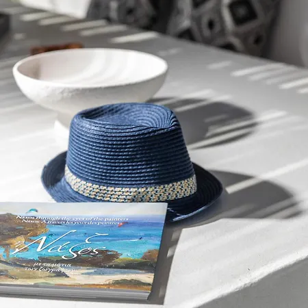 Peratsi Stone ヴィラ *